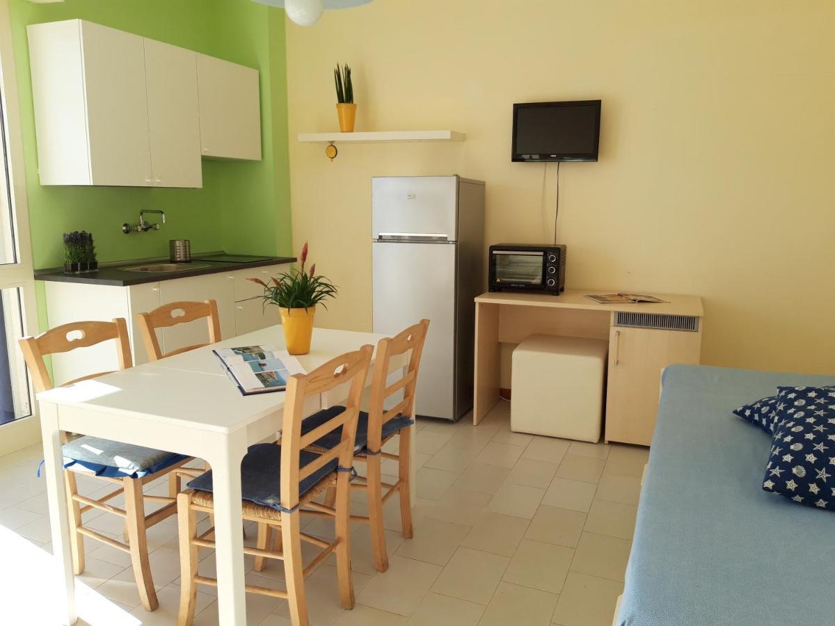 Le Barchette Villa San Cataldo  Luaran gambar