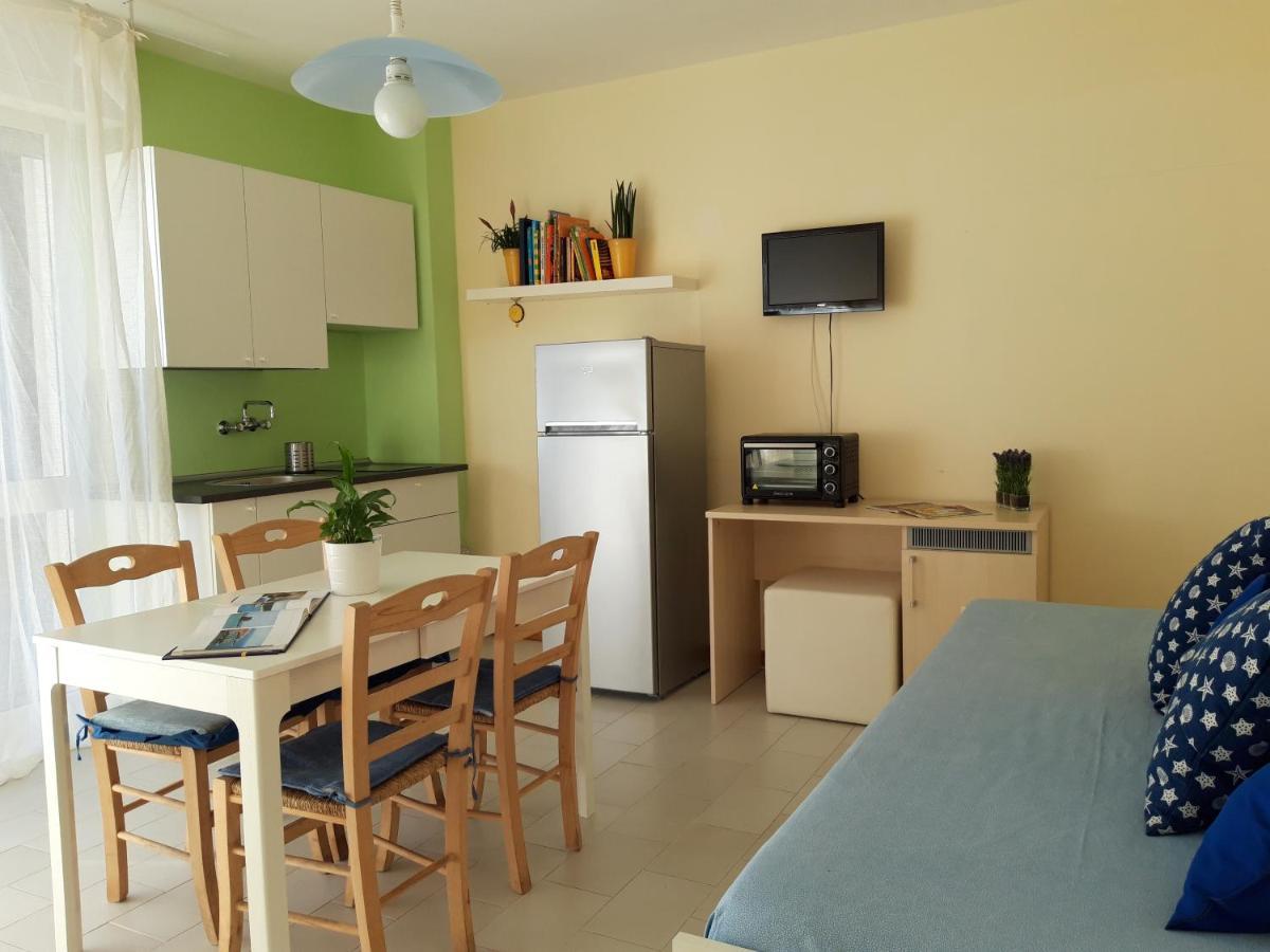 Le Barchette Villa San Cataldo  Luaran gambar